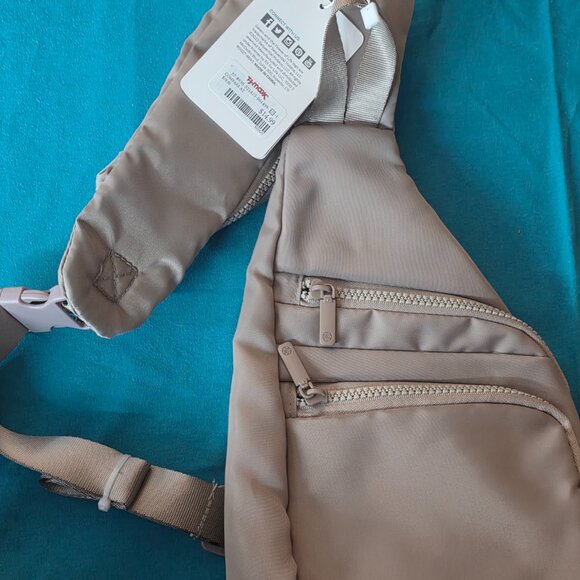 Sling Shoulder Bag - Picture 6 of 6